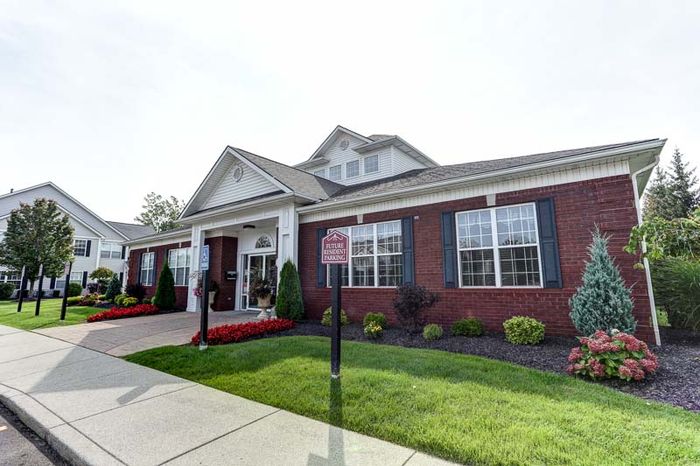 Apartment in East Amherst, NY | Autumn Creek Apartments