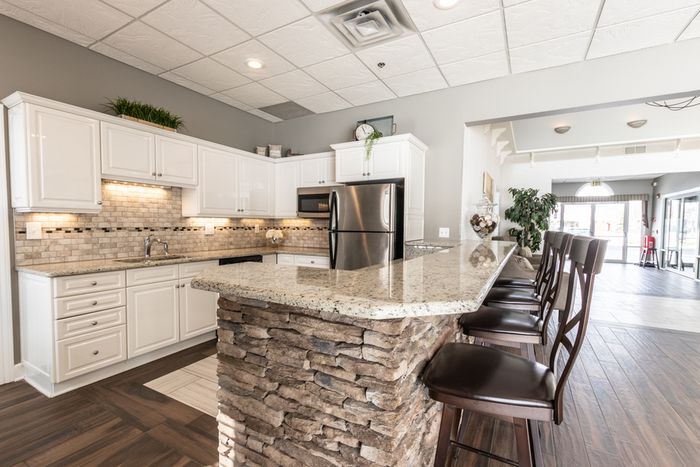 Residents Relaxing in Club Room | East Amherst NY Apartment For Rent | Autumn Creek Apartments