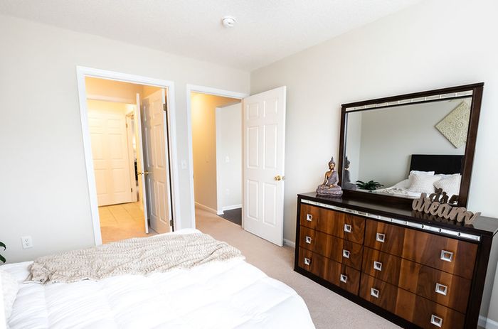 Elegant Master Bedroom | Apartments East Amherst, NY | Autumn Creek Apartments