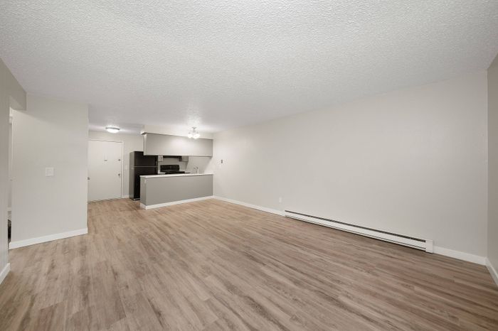 Living Room/Kitchen