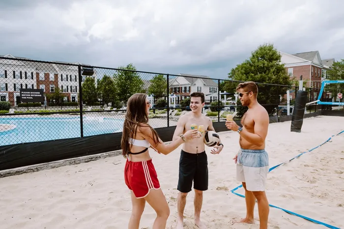 Volleyball court | LC Gahanna | Gahanna, Ohio Apartments for Rent