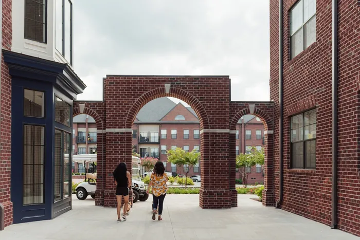 Outdoor space | LC Mount Juliet | Mount Juliet, TN Apartments for Rent