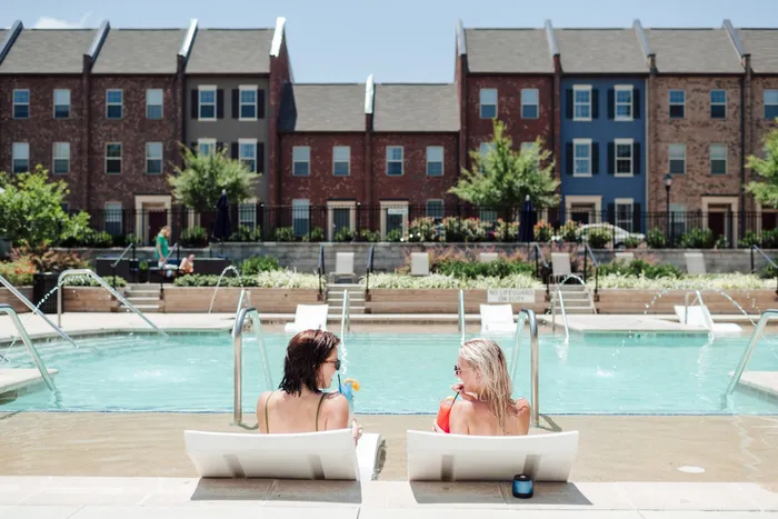 Swimming Pool | LC Mount Juliet | Mount Juliet, TN Apartments for Rent