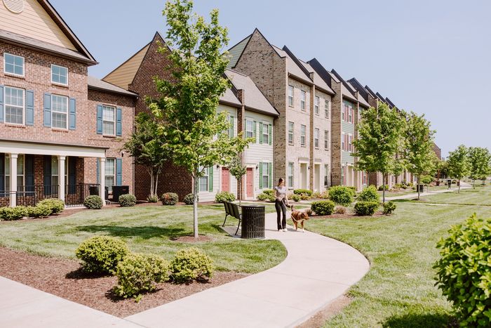 Outdoor area | LC Murfreesboro Apartments for rent in Murfreesboro, TN