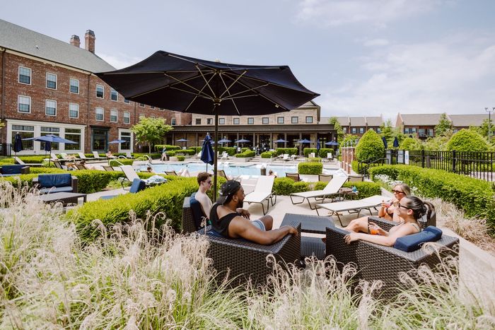 Swimming Pool Lounge | LC Murfreesboro Apartments for rent in Murfreesboro, TN