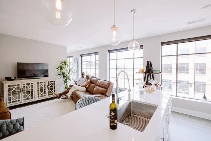 Open Living Area | LC RiverSouth - 205 S High | Apartments in Columbus
