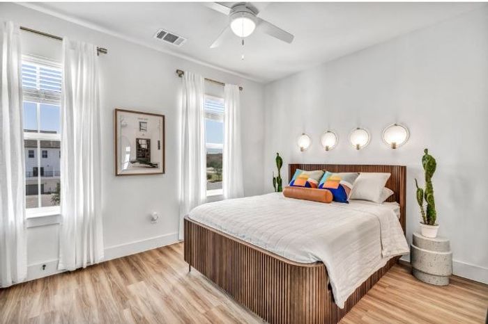 Elegant Bedroom  | Apartment Homes in Pflugerville , Texas | LC Plfugerville
