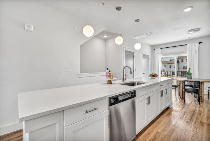 Luxurious Kitchen | Apartment Homes in Pflugerville , Texas | LC Plfugerville