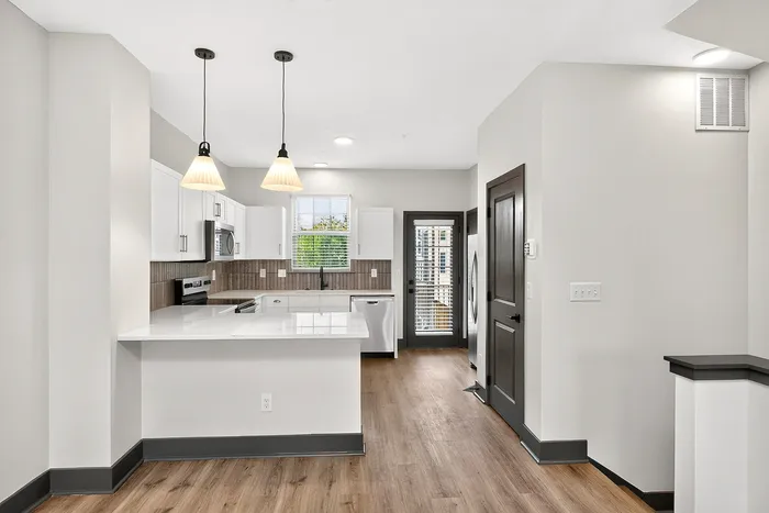 Contemporary kitchen | LC Mount Juliet | Mount Juliet, TN Apartments for Rent