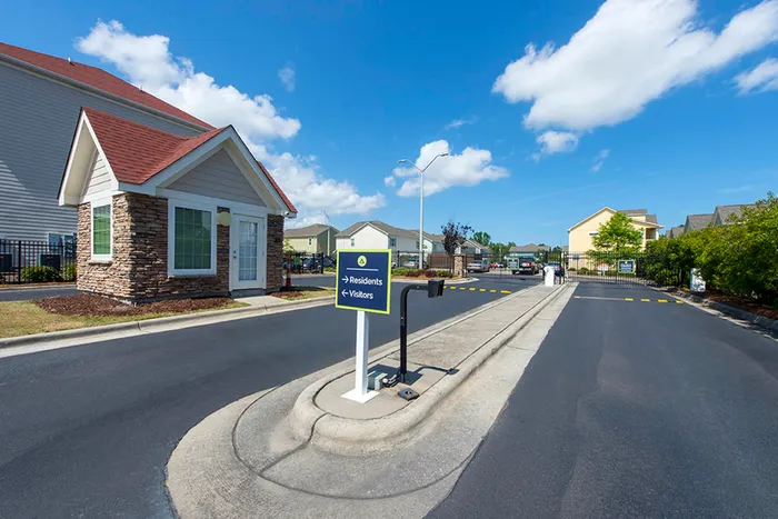 gated entrance, UNCW apartments, aspire 349