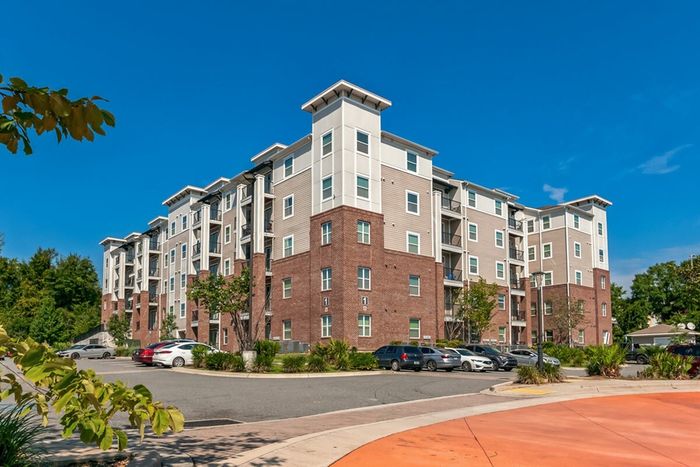Oktiv exterior