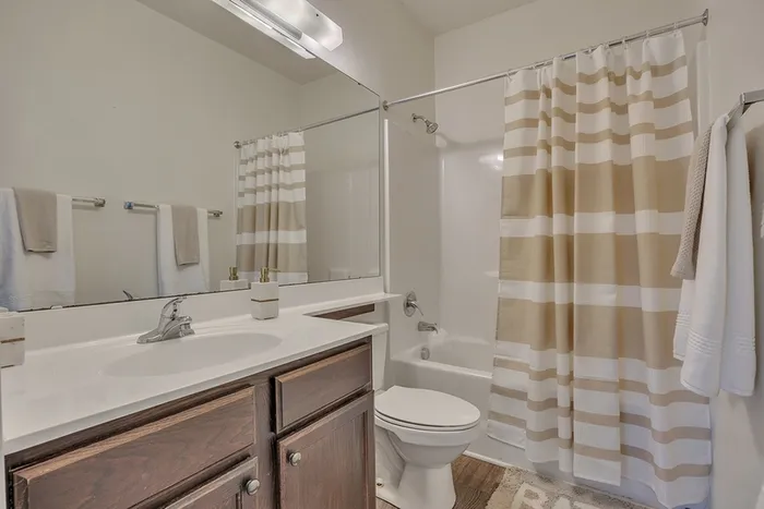 2x2 Bathroom