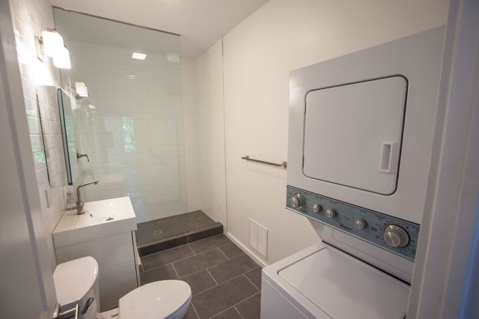 1026 Madison Apt 1