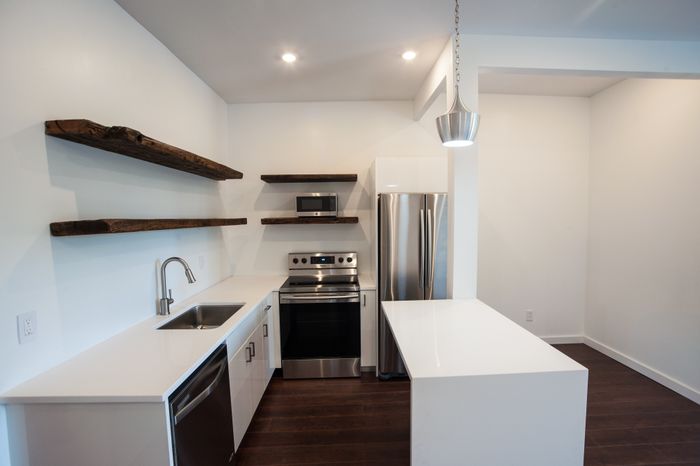 1026 Madison Apt 1
