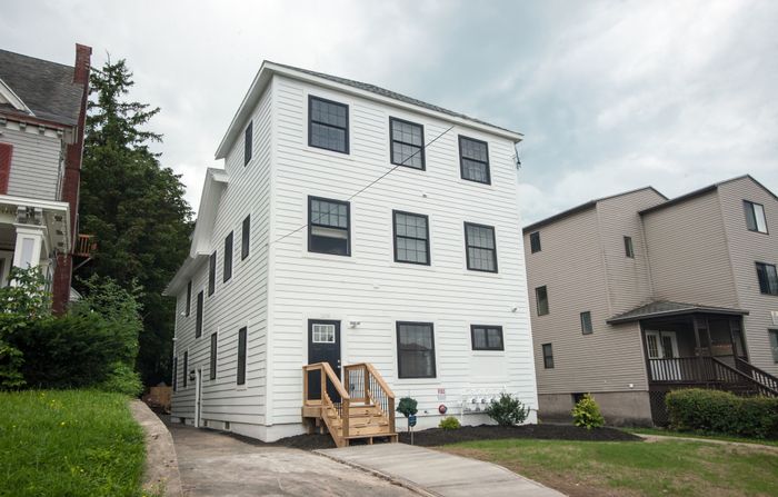 1106 Madison Exterior