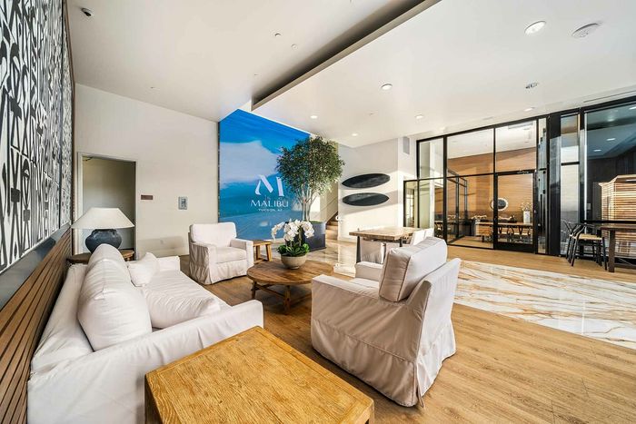 Malibu Clubhouse