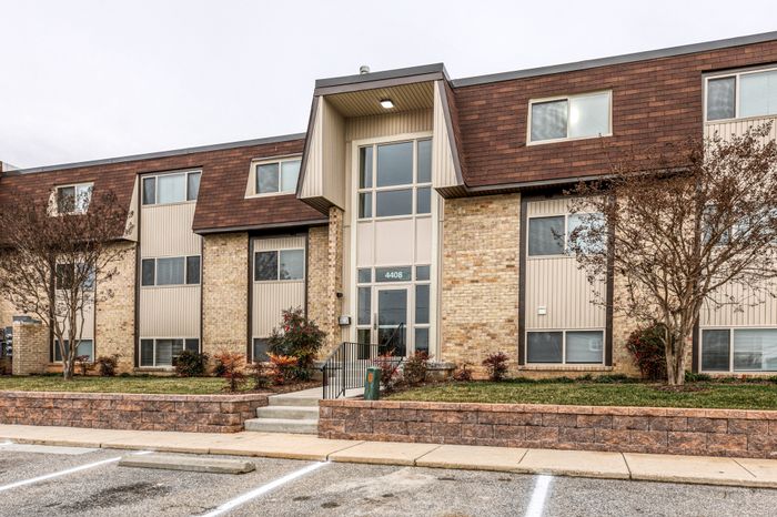 Exterior of apartment community