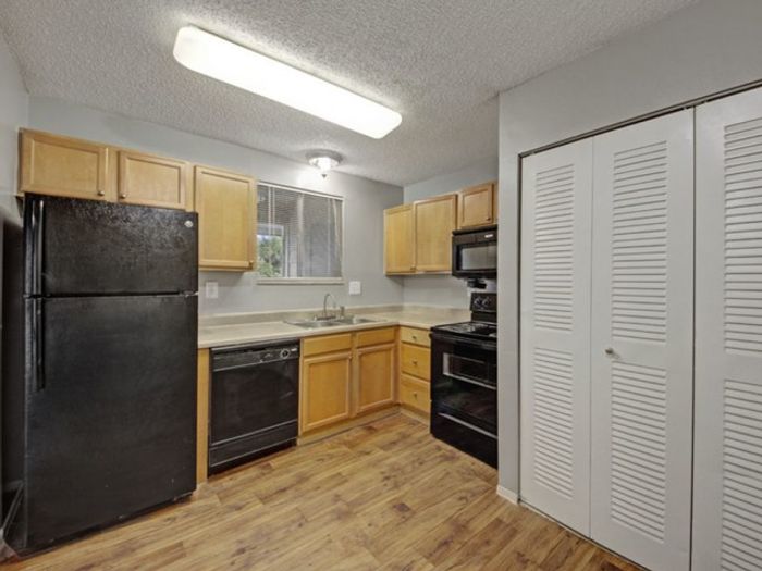 Classic Eat-In kitchen