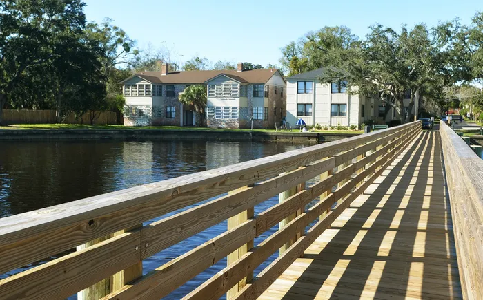 Pier at Riviera Park