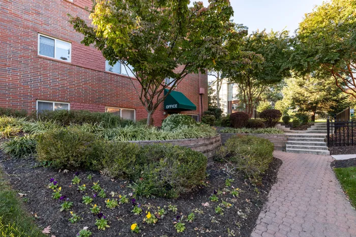 Walker Manor Apartments