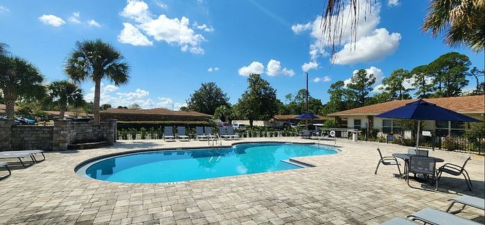 Beach Villas Poolside Tables