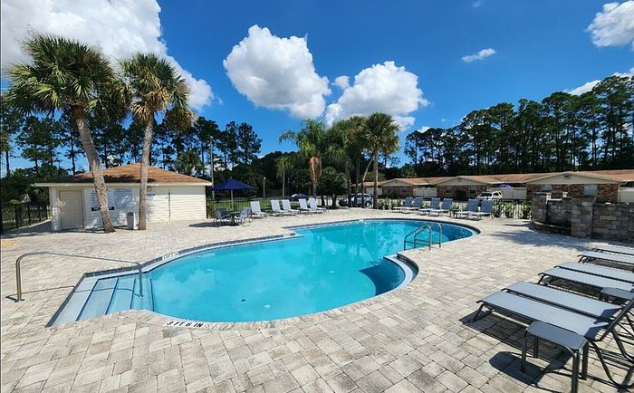 Pool and Lounge Seating
