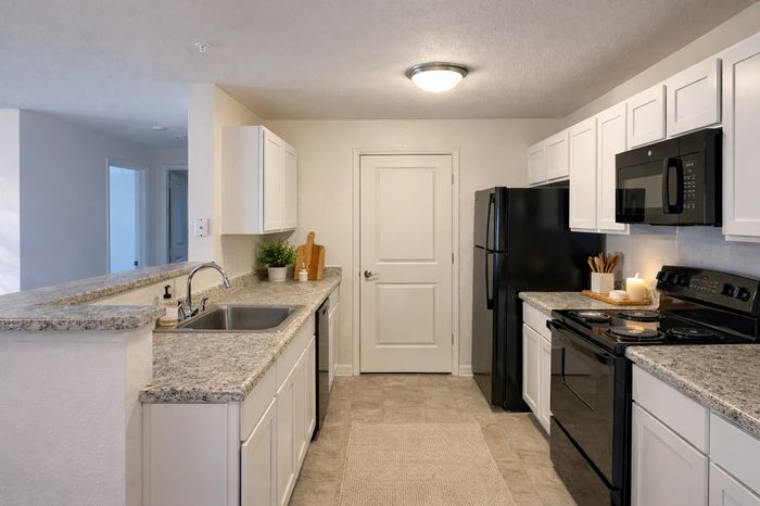 Shaker Cabinets Black Appliances