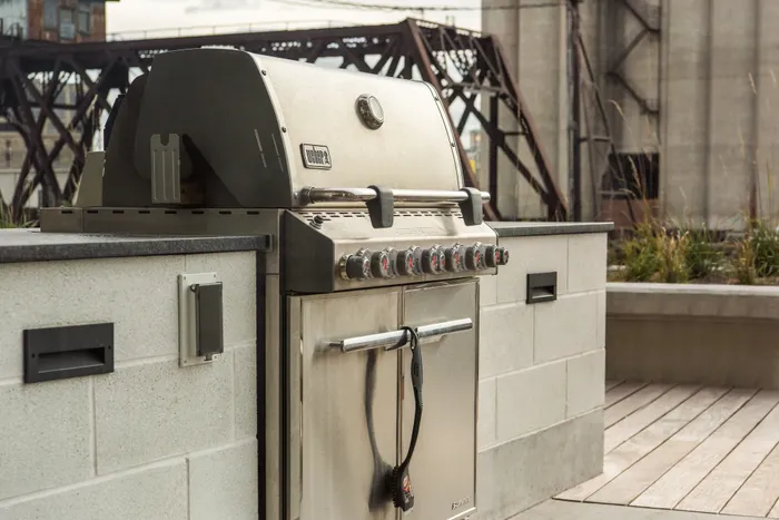 Outdoor Kitchen