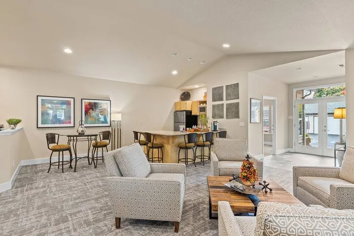 houses and apartments for rent