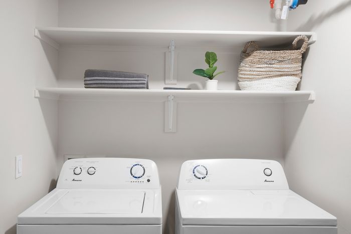 gilbert apartment with in-unit laundry