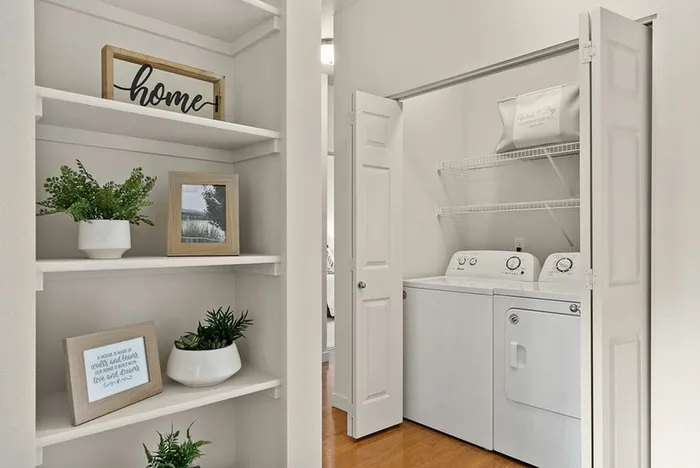 apartments with in-unit laundry