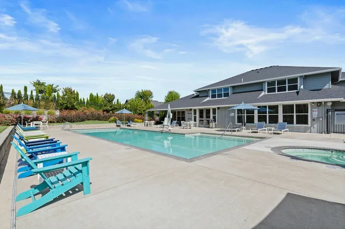 Salem apartments with pool