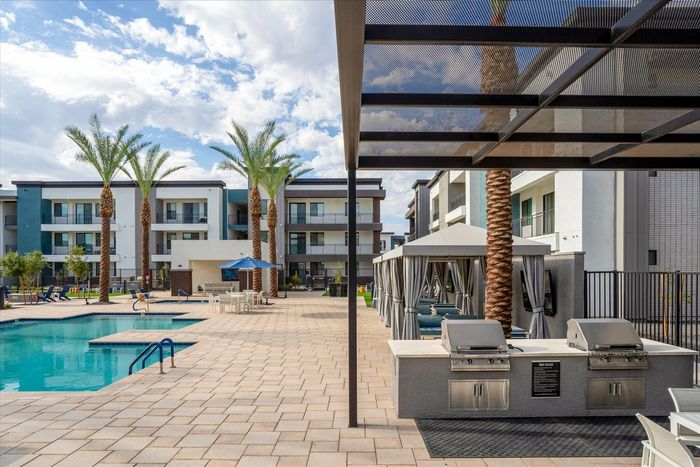 apartments with pool and bbq area