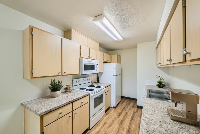 All appliances included and dishwasher