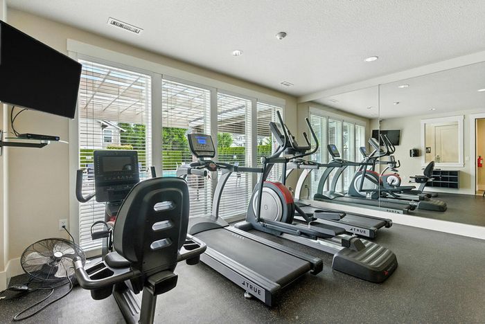 2-bedroom apartments with fitness center