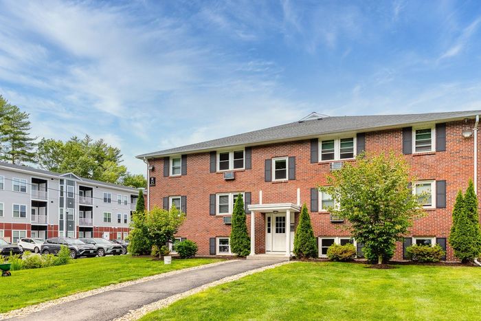 Wander through our picturesque grounds featuring manicured landscapes, open spaces, and peaceful seating areas. | Princeton Dover Apartments |