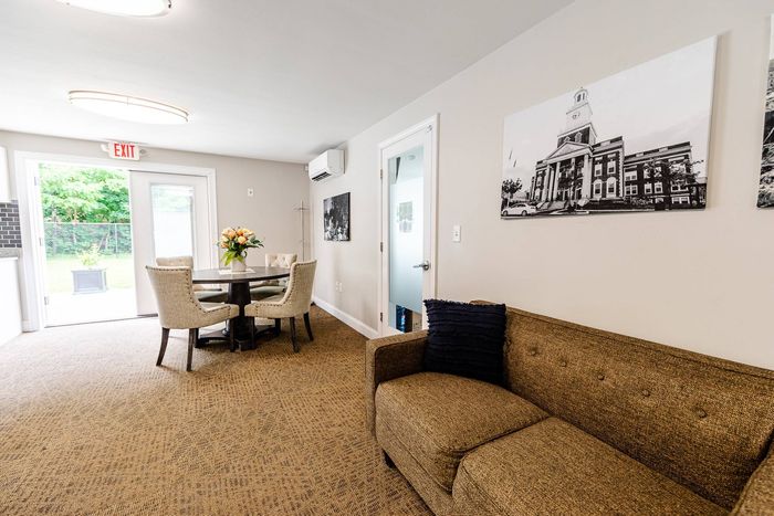 Stay connected wherever you go with complimentary high-speed internet available throughout all community common areas. | Princeton Dover Apartments | Dover Apartments