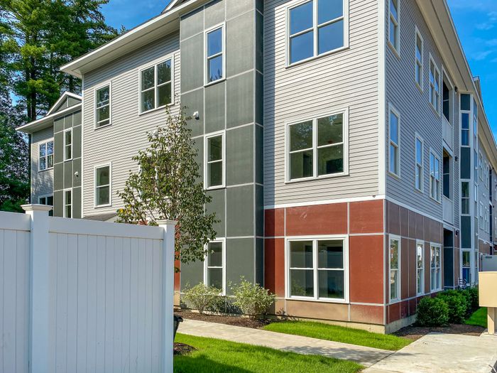 Take leisurely strolls along our paved walking paths that connect different areas of the community and promote active living. | Princeton Dover Apartments |