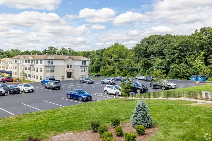 Large Parking Areas | Boulder Park Apartments in Nashua NH