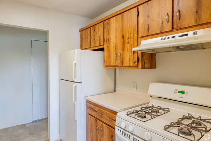 Fully Equipped Kitchens | Boulder Park Apartments in Nashua NH
