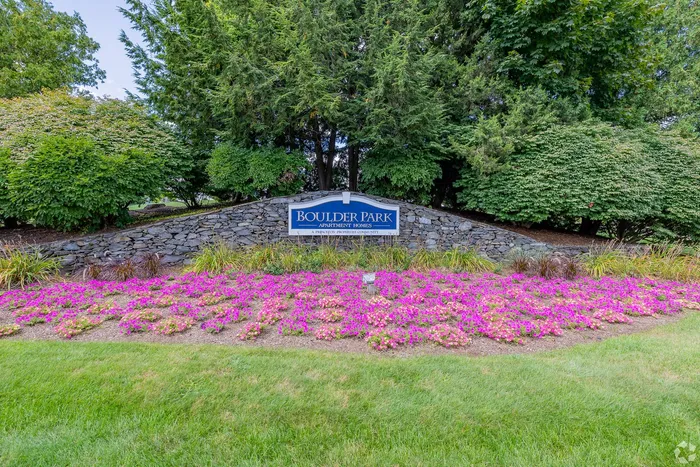 Professional Landscaping | Boulder Park Apartments in Nashua NH