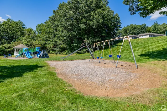 Professional Landscaping | Boulder Park Apartments in Nashua NH