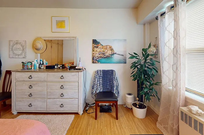 Photo of The Lakeshore Apartments