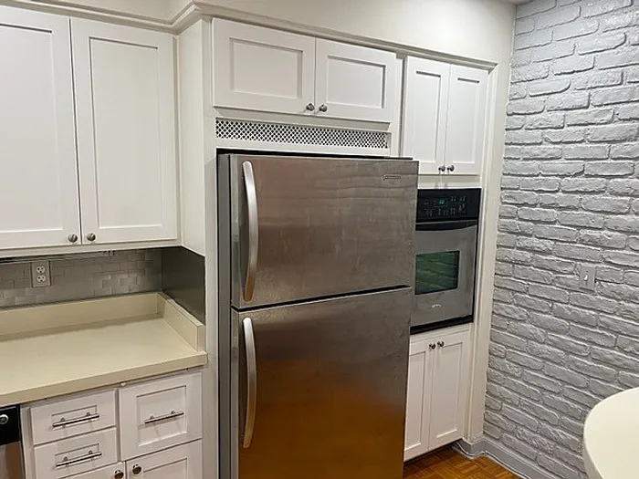 Photo of The Lakeshore Apartments