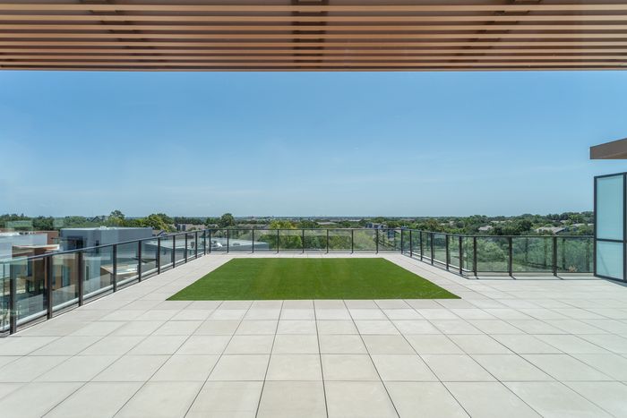 Penthouse Patio