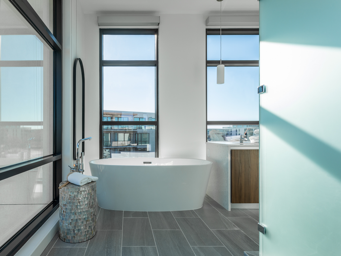Artisan Loft Bathroom