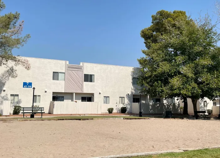 Virginia Apartments