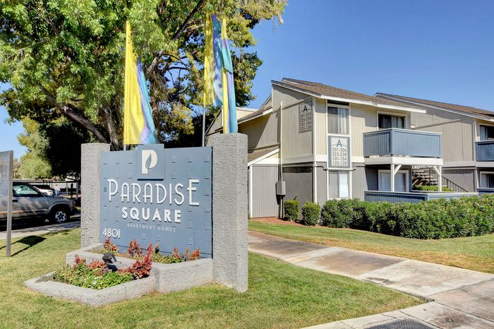Paradise Square | Apartments For Rent in Las Vegas