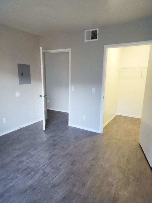 One Bedroom at Ridge Falls, Apartments For Rent