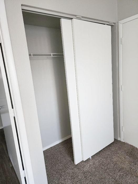 Three Bedroom at Ridge Falls, Apartments For Rent